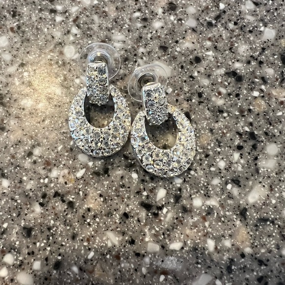 Napier Jewelry - Beautiful Napier silvertone & sparkling crystal door knocker style pierced earri